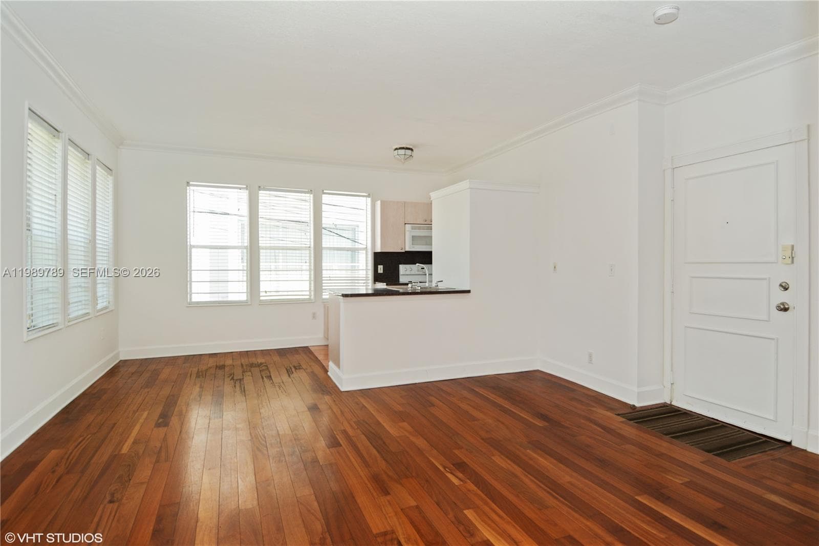 PENN PLAZA CONDOMINIUM · #203 in Miami Beach - Photo 3
