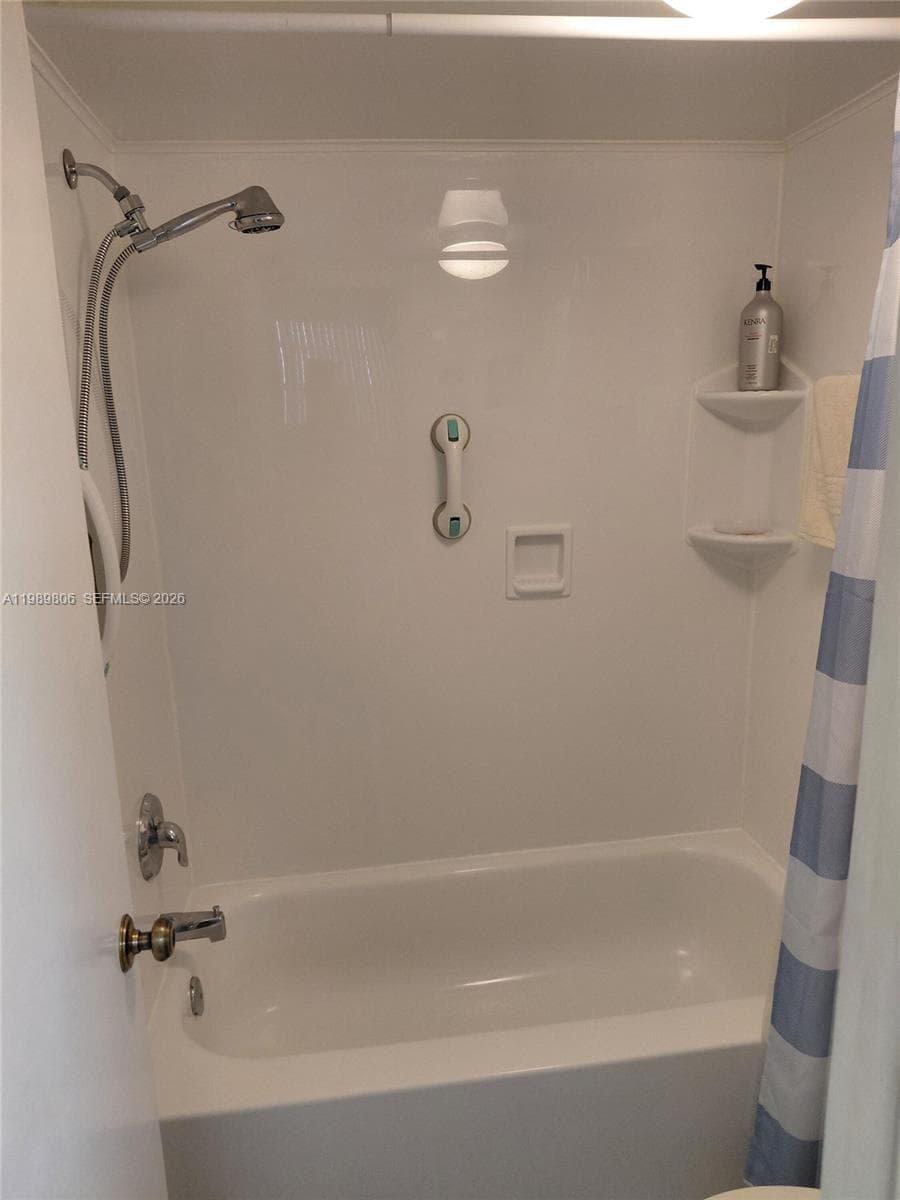 Ashleigh House HOA · #504 in Hallandale Beach - Photo 17