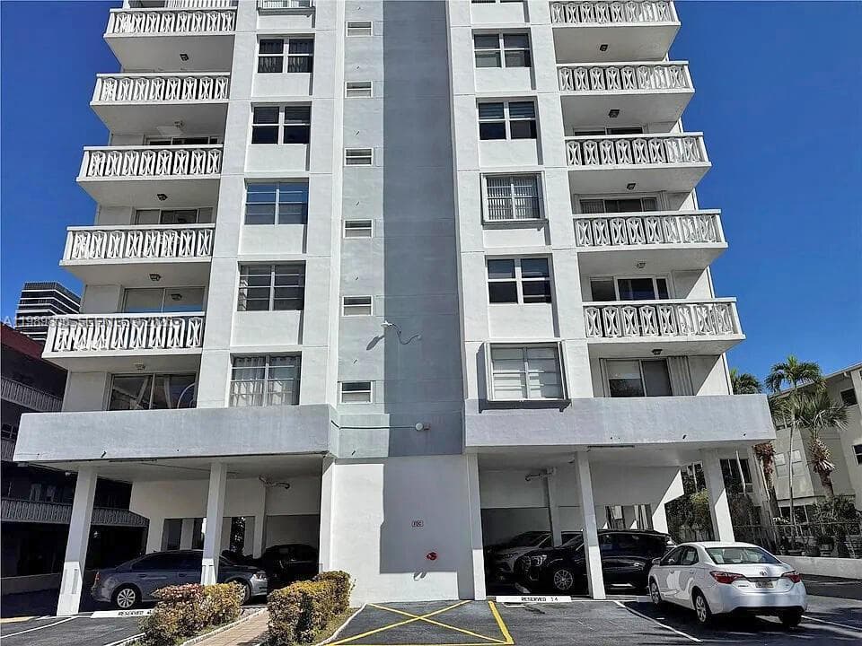 Ashleigh House HOA · #504 in Hallandale Beach - Photo 3