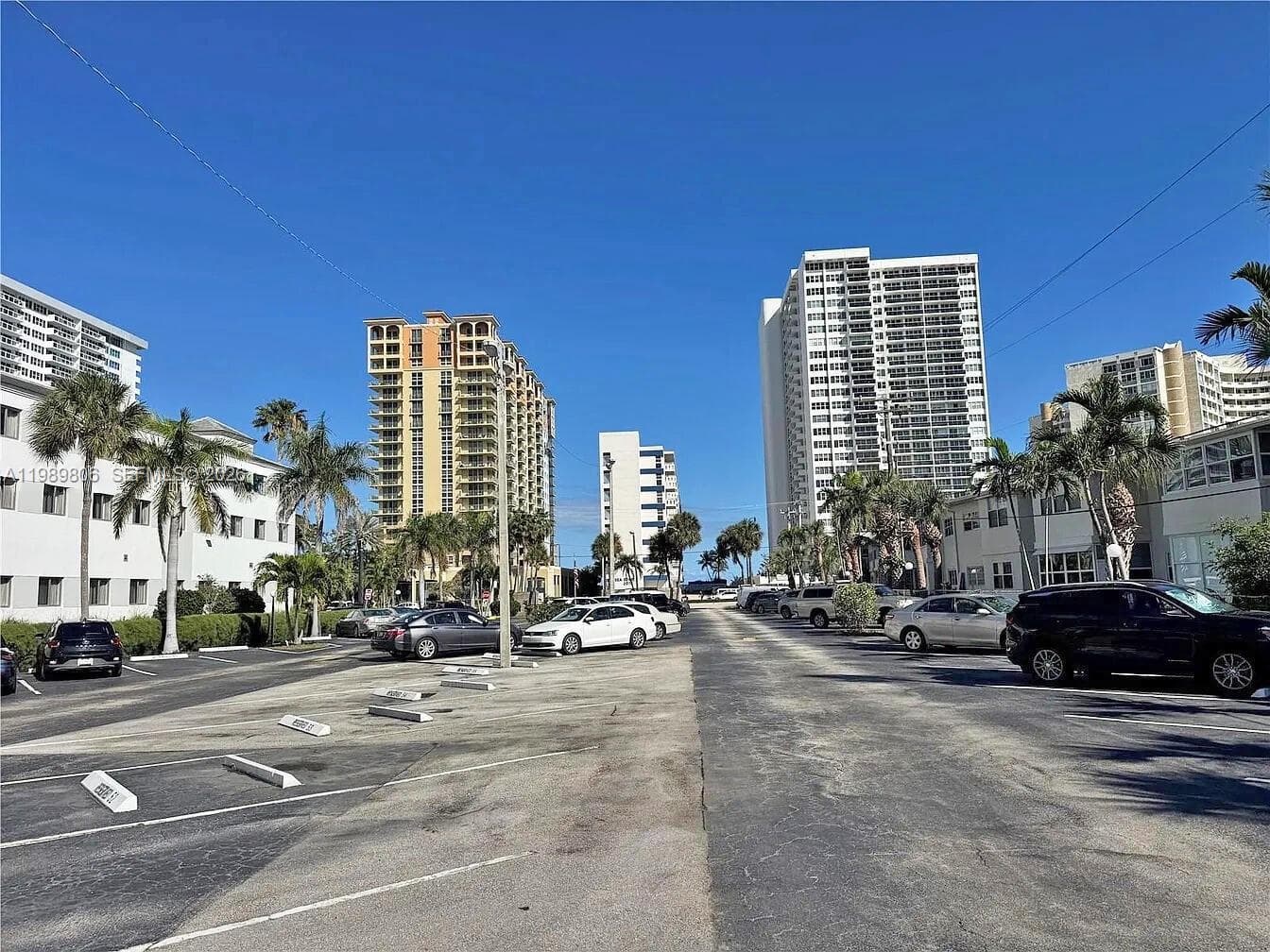 Ashleigh House HOA · #504 in Hallandale Beach - Photo 36