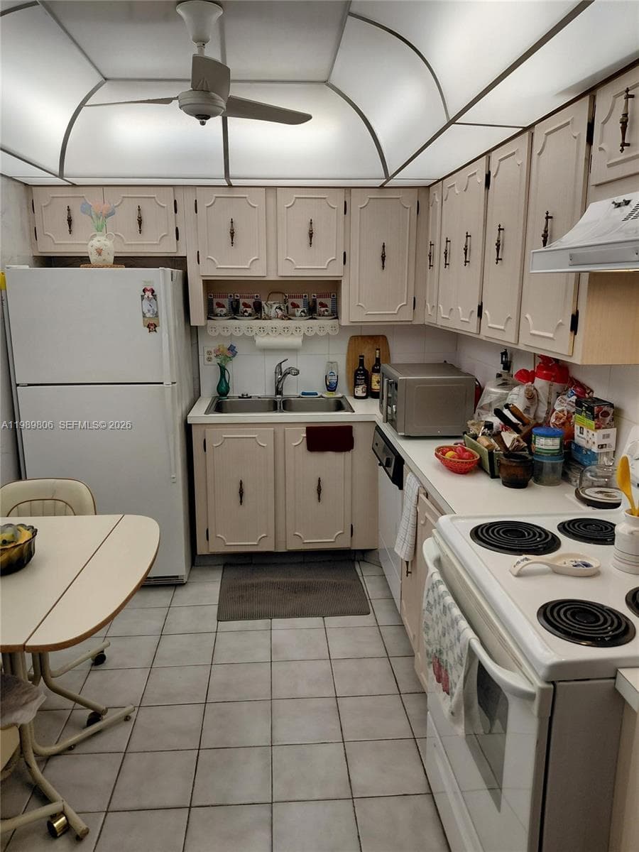 Ashleigh House HOA · #504 in Hallandale Beach - Photo 11