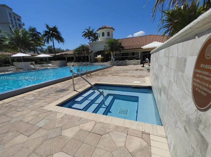 TURNBERRY VILLAGE CONDO · #201 in Aventura - Photo 17