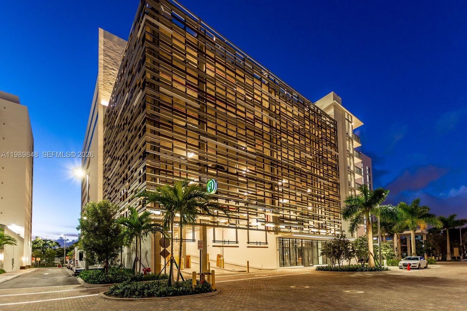 Park Square · #704 in Aventura - Photo 19