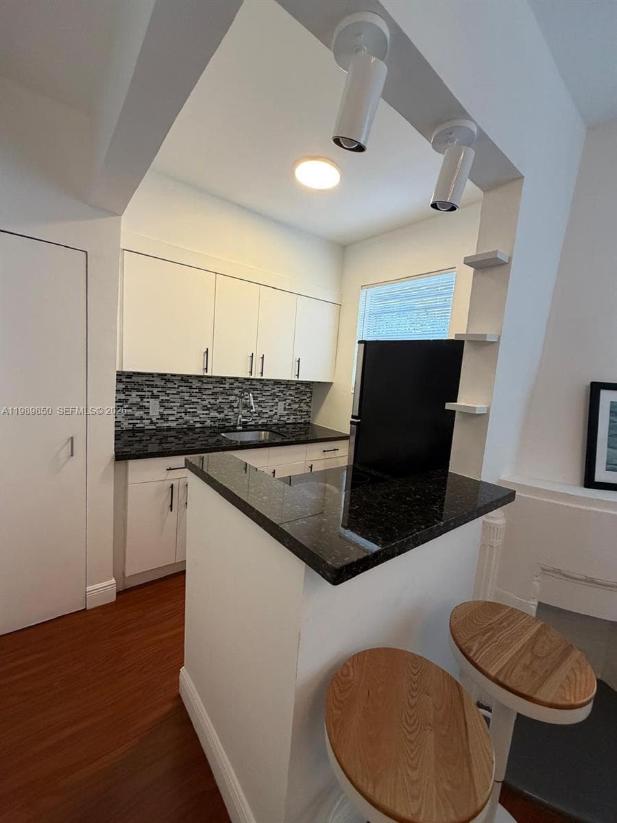 WALLIAN CO-OP APTS INC · #108 in Miami Beach - Photo 9