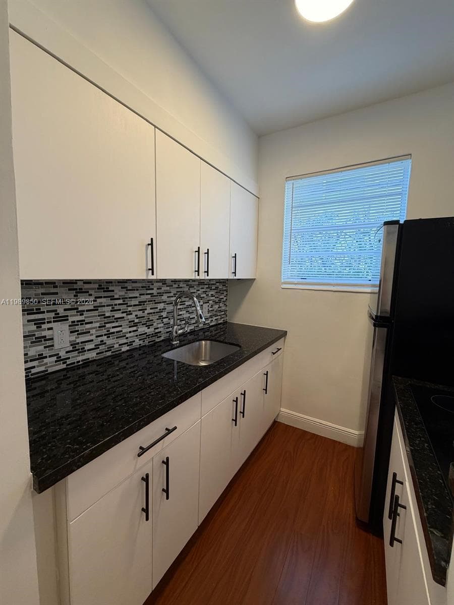 WALLIAN CO-OP APTS INC · #108 in Miami Beach - Photo 4
