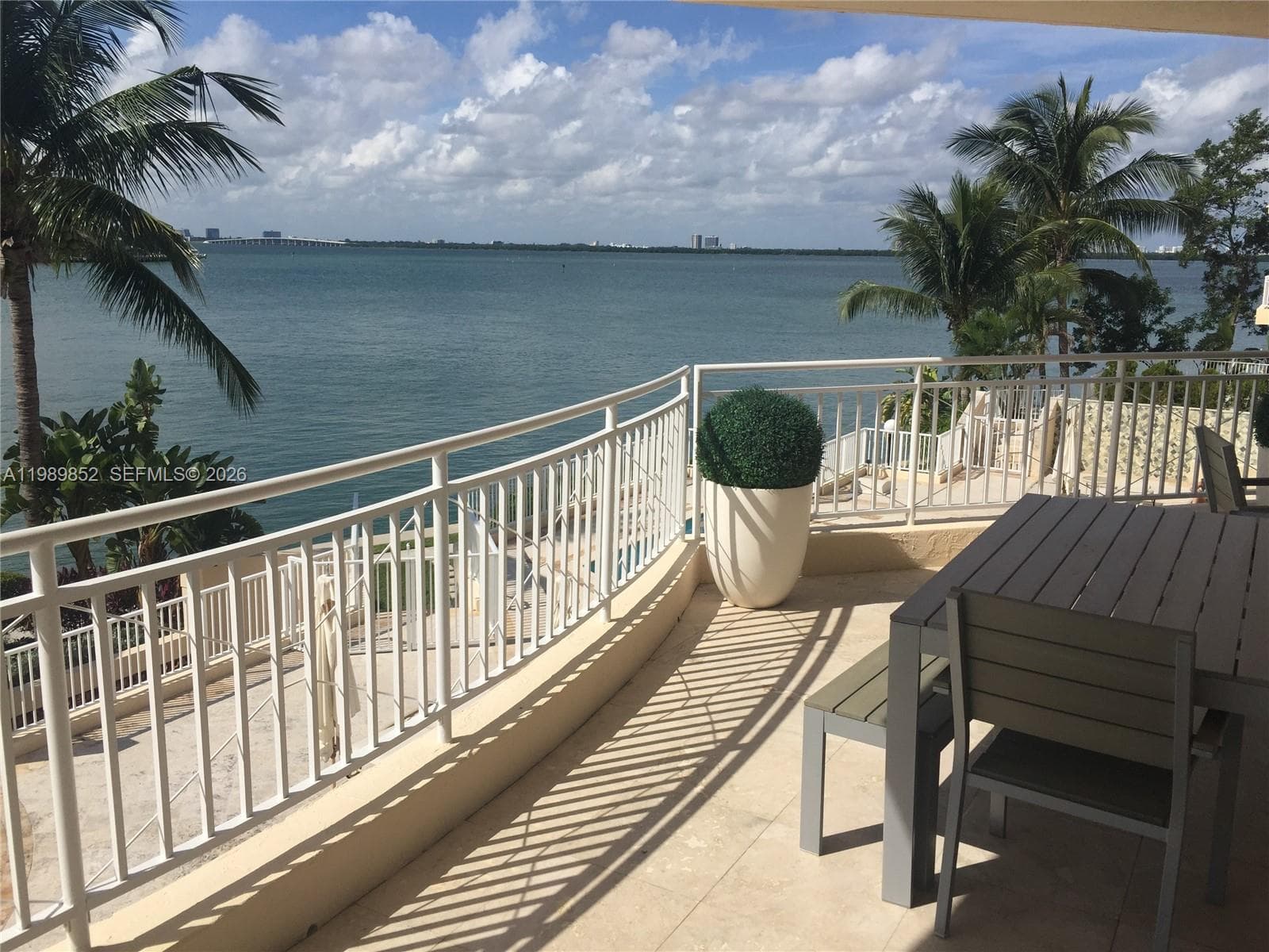The Vistas Condo · #301 in Miami Beach - Photo 2