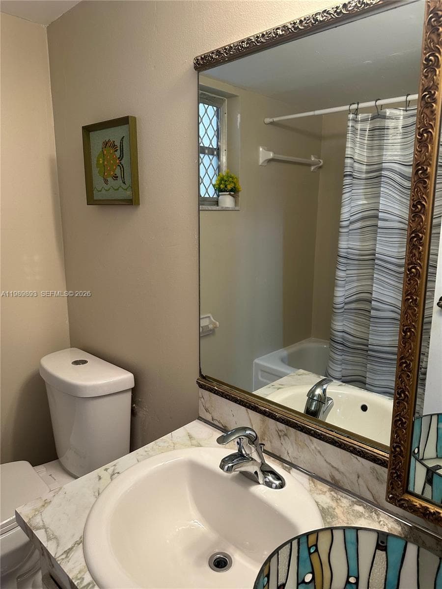 FOURTH GULFSTREAM GARDEN · #118 in Hallandale Beach - Photo 6
