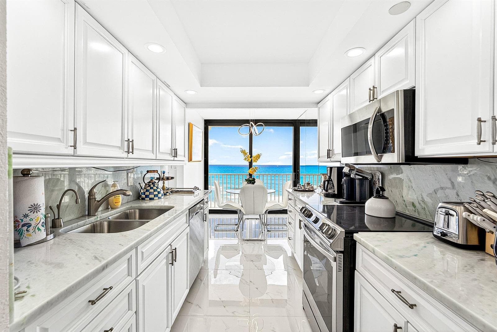 006-3360SouthOceanBoulevard-6C-PalmBeach