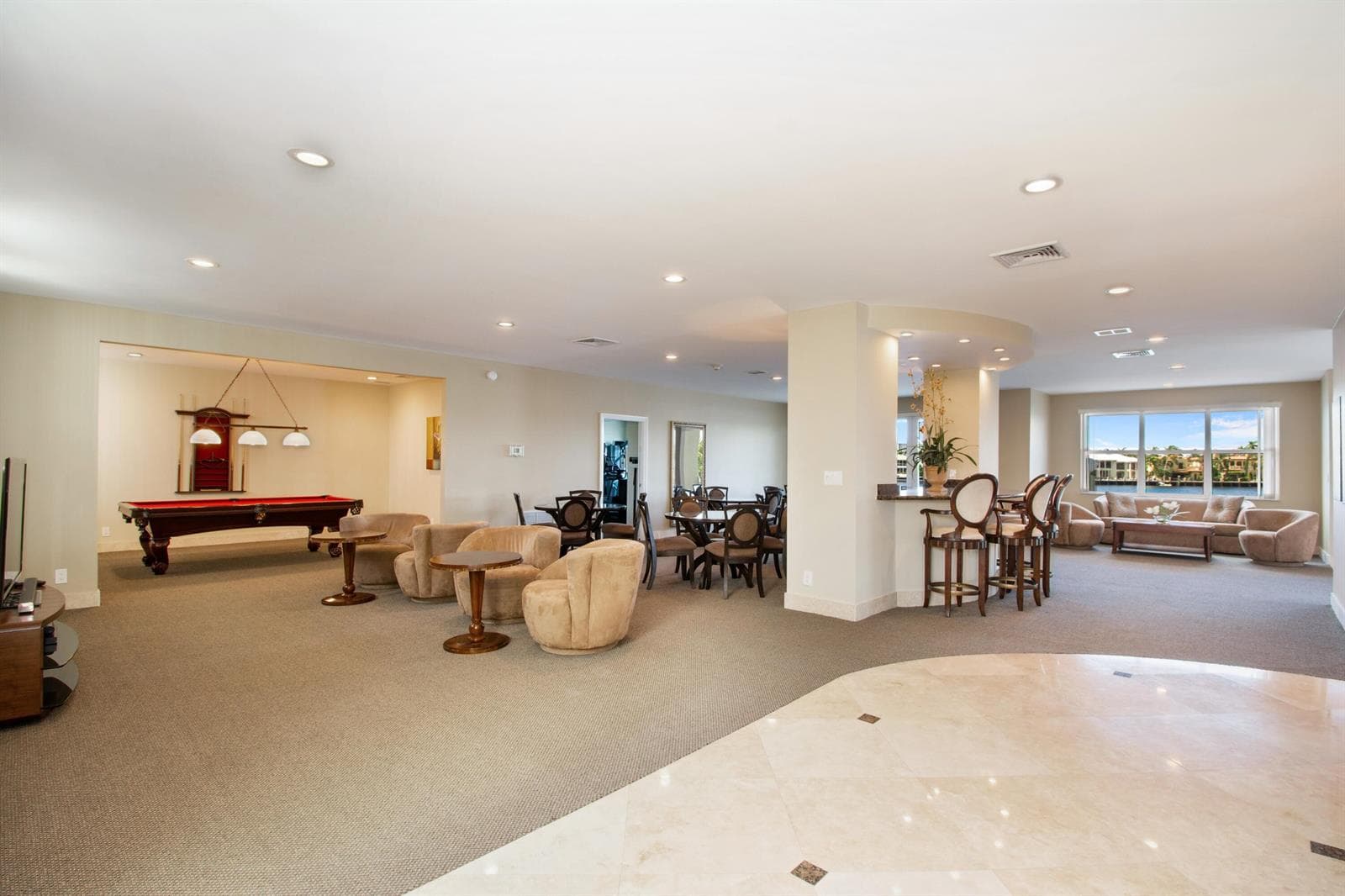 19_511BayshoreDrive203_125_Clubhouse_HiR