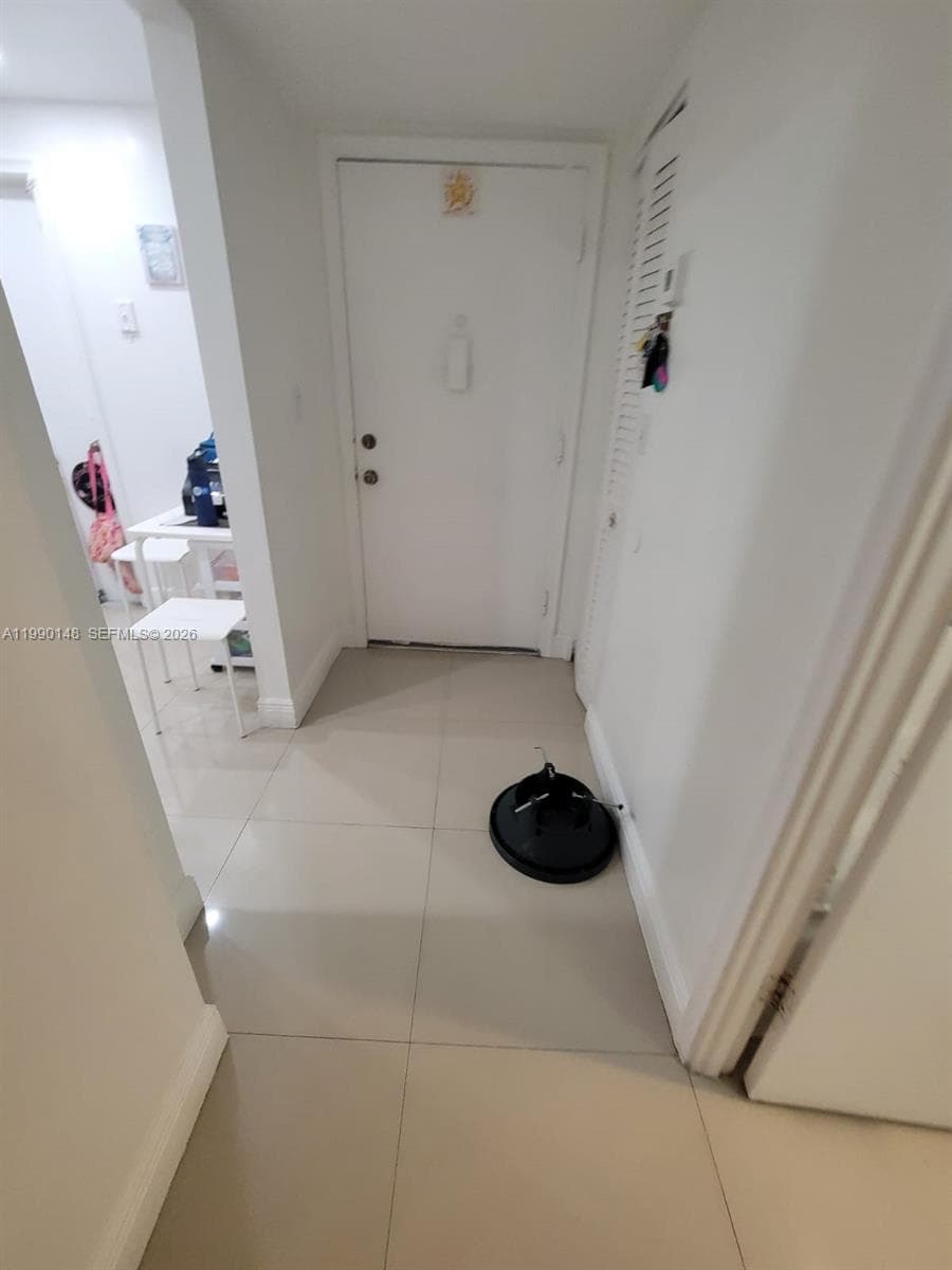 IMPERIAL TOWERS CONDO · #611 in Hallandale Beach - Photo 6