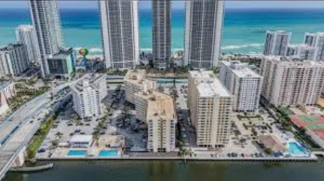 IMPERIAL TOWERS CONDO · #611 in Hallandale Beach - Photo 14