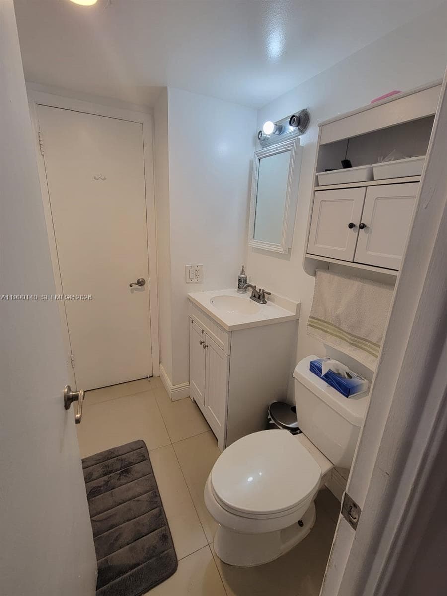 IMPERIAL TOWERS CONDO · #611 in Hallandale Beach - Photo 11