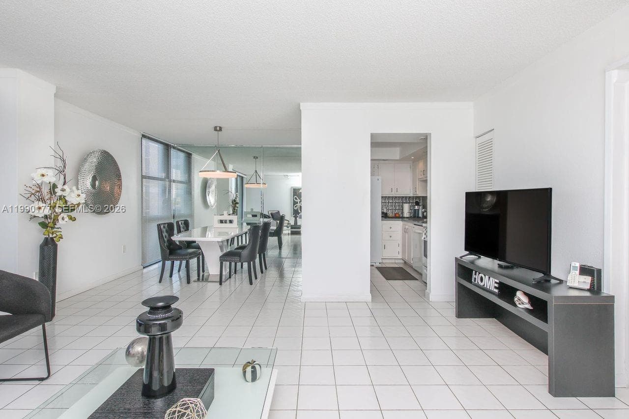AVENTURA ELDORADO CONDO · #401 in Aventura - Photo 10