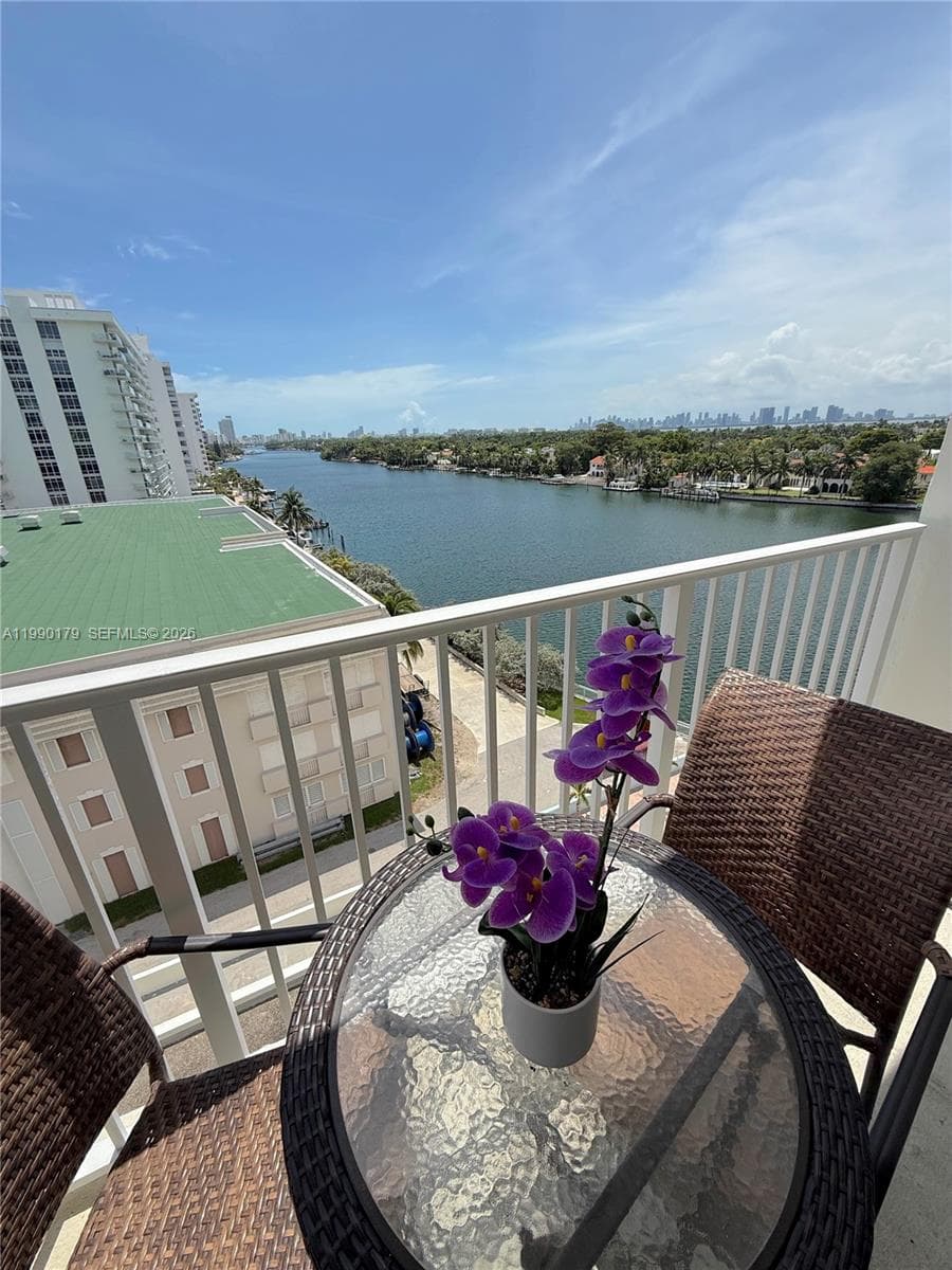 The Regency Tower Condp · #7G in Miami Beach - Photo 22