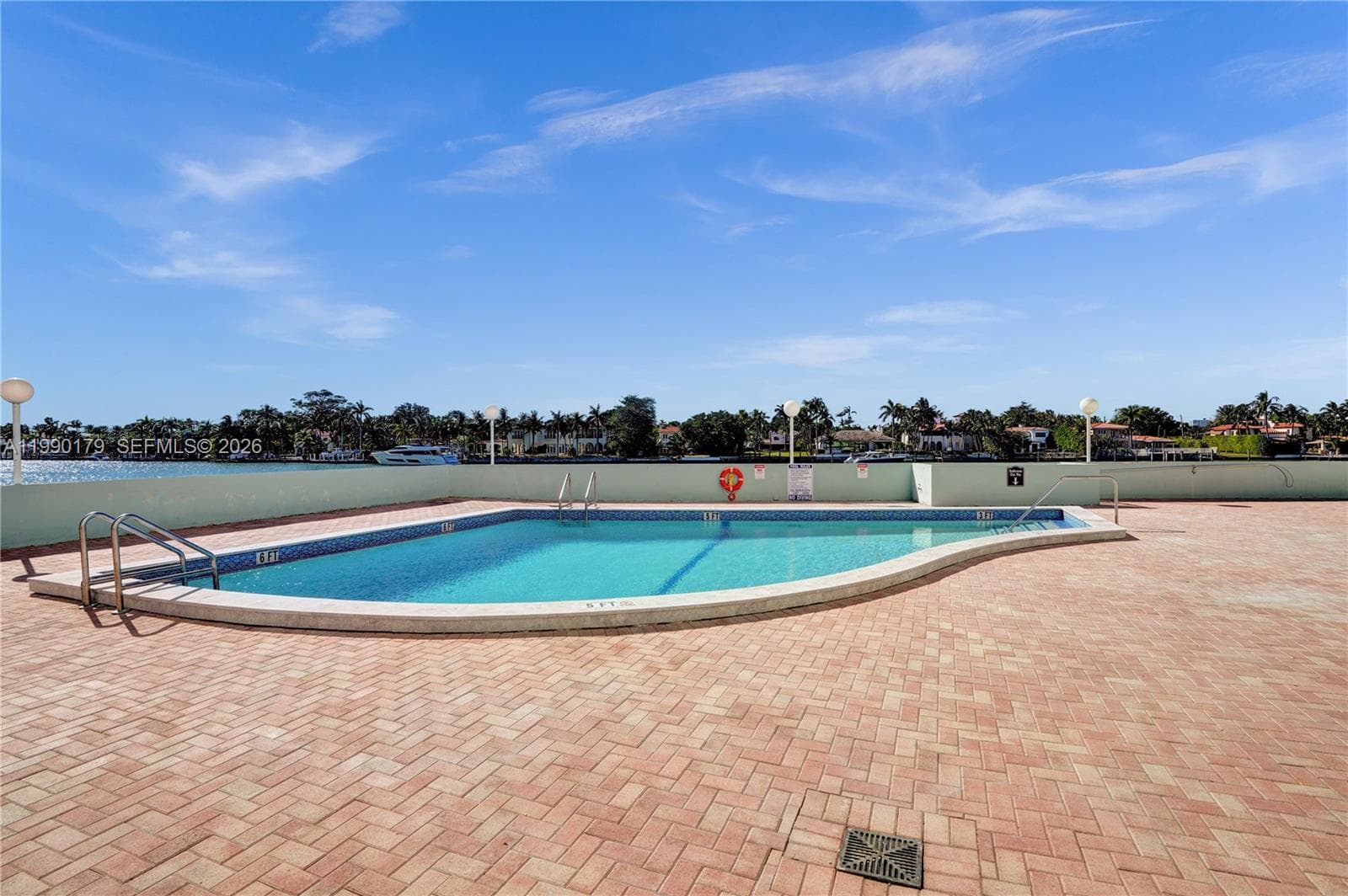 The Regency Tower Condp · #7G in Miami Beach - Photo 24