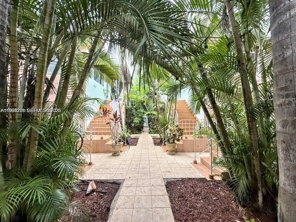 Park Square · #Townhouse in Miami Beach - Photo 17