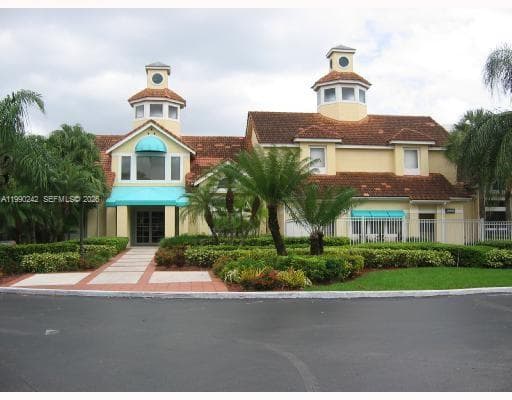 CORAL CLUB GARDEN VILLAS · #4103 in Miami - Photo 12