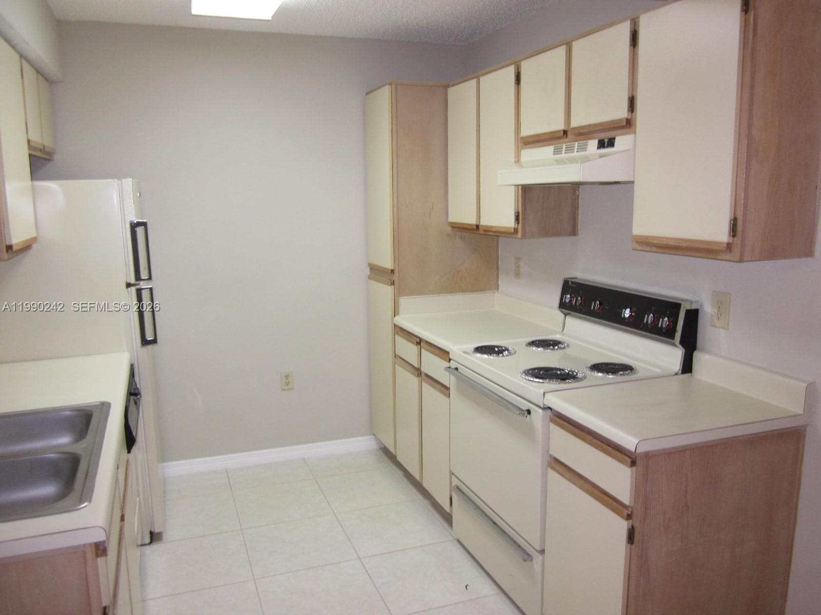 CORAL CLUB GARDEN VILLAS · #4103 in Miami - Photo 3