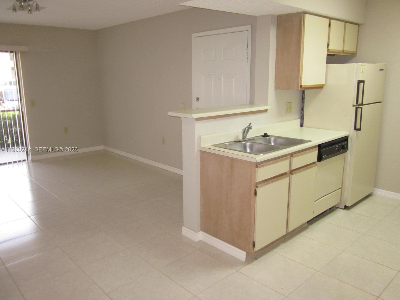 CORAL CLUB GARDEN VILLAS · #4103 in Miami - Photo 5