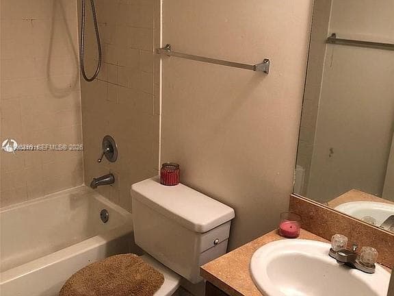 VILLA BELLINI CONDOMINIUM · #103 in Hialeah - Photo 5