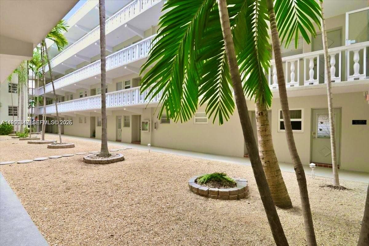 THIRD GULFSTREAM GARDEN · #101G in Hallandale Beach - Photo 10