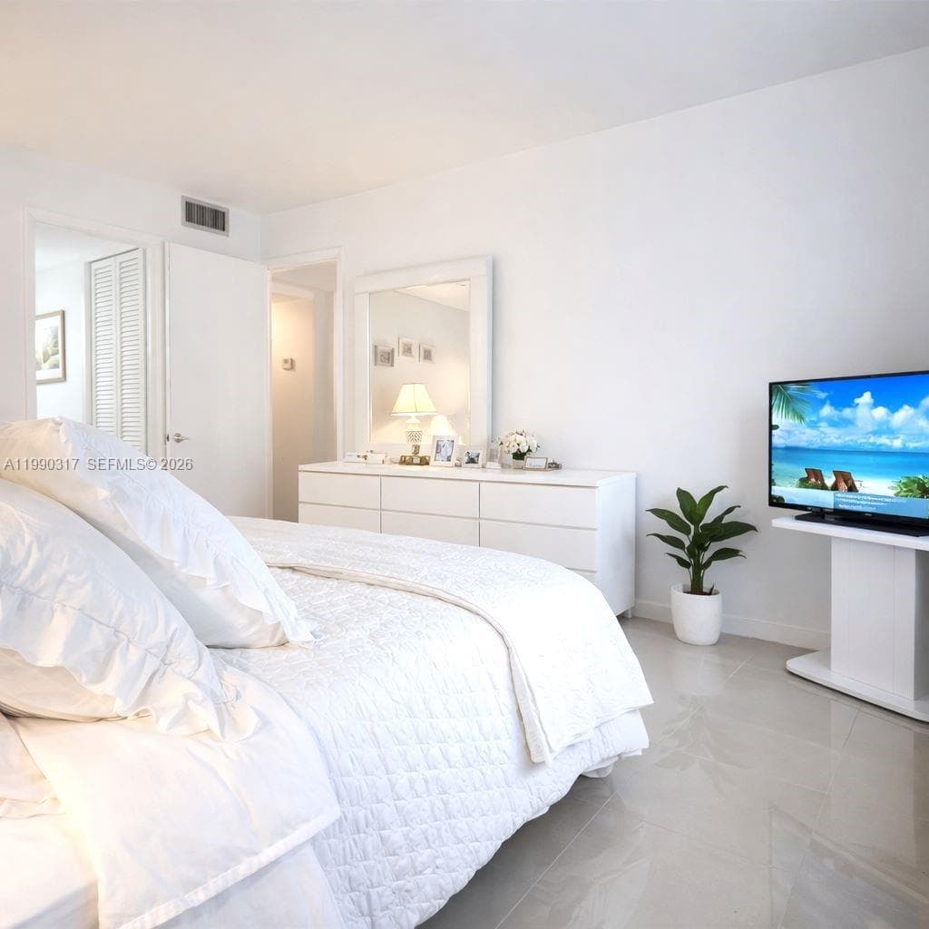 THIRD GULFSTREAM GARDEN · #101G in Hallandale Beach - Photo 21