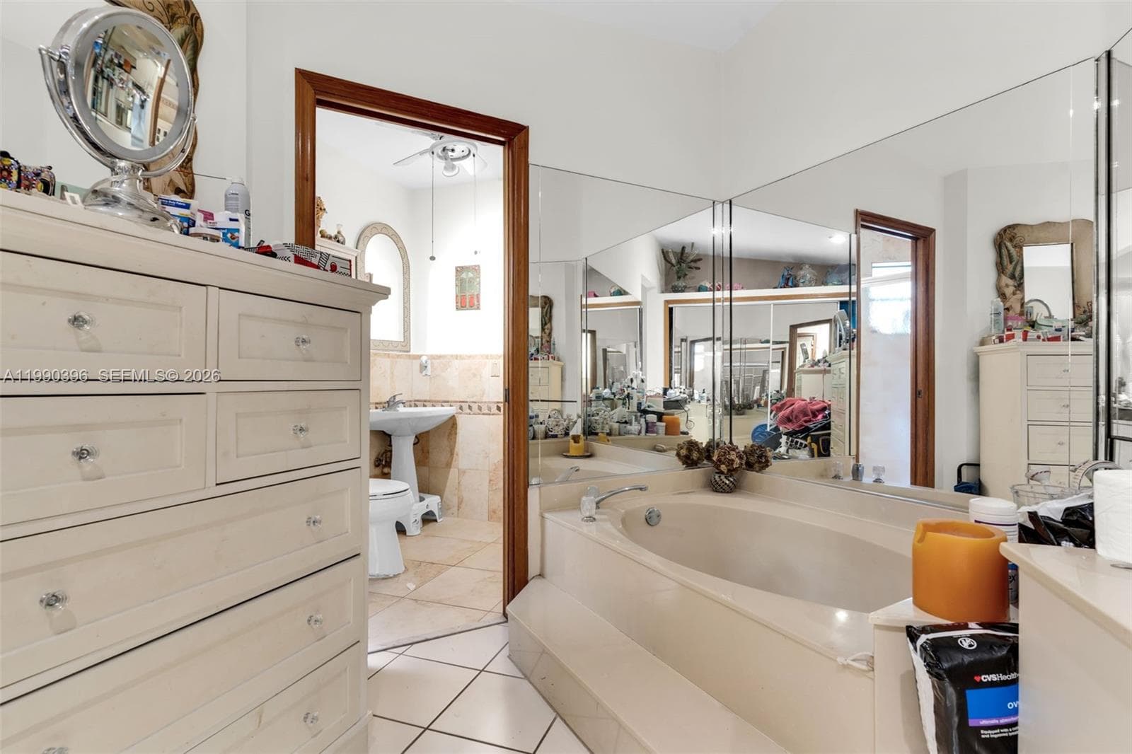 Principal Bathroom