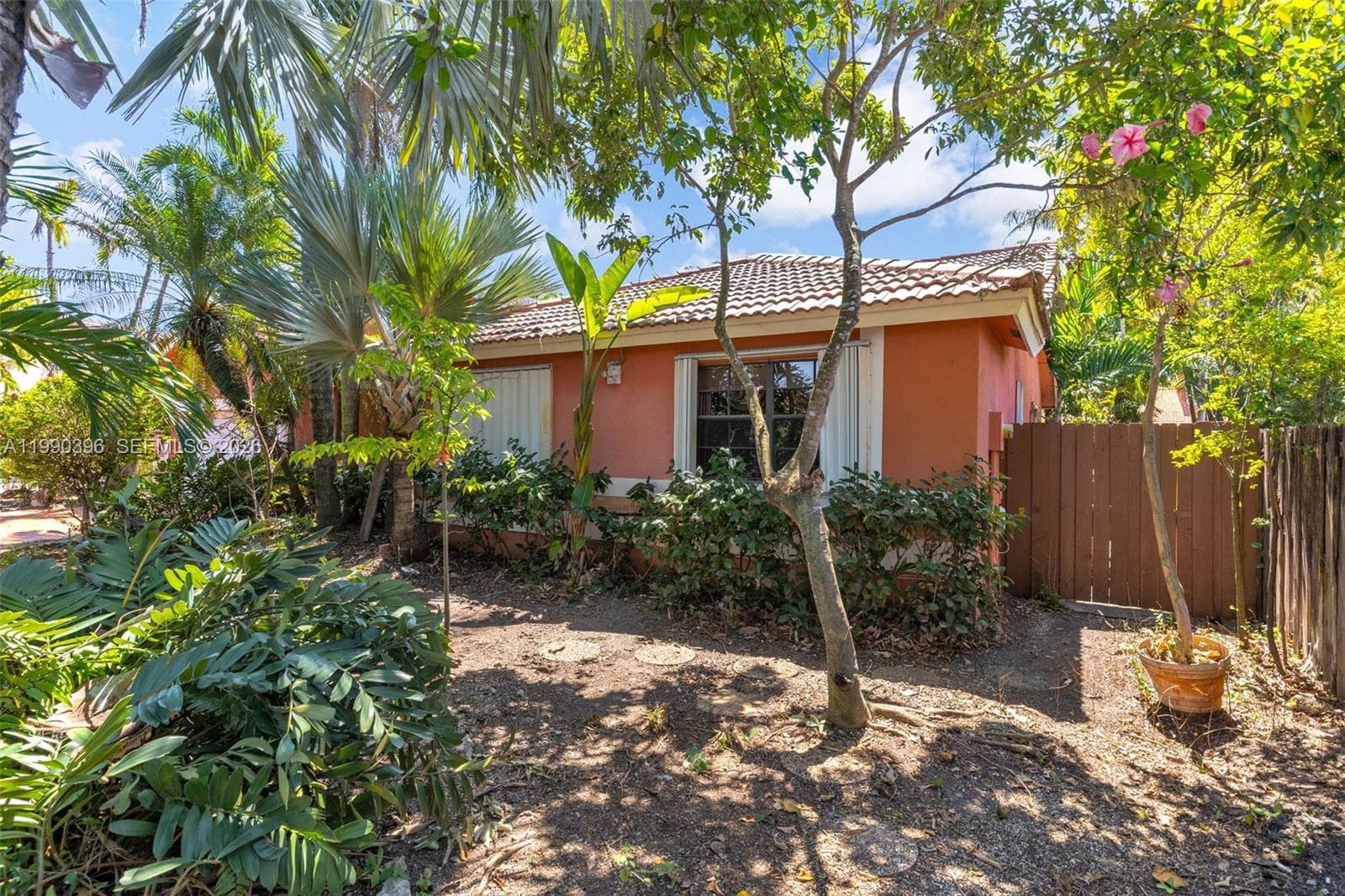 15012 SW 45th Ln photo 4
