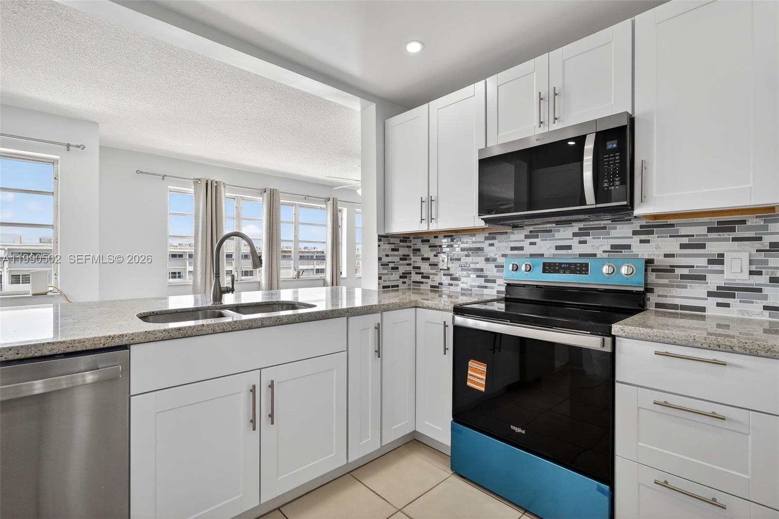 SECOND GULFSTREAM GARDEN · #502T in Hallandale Beach - Photo 2