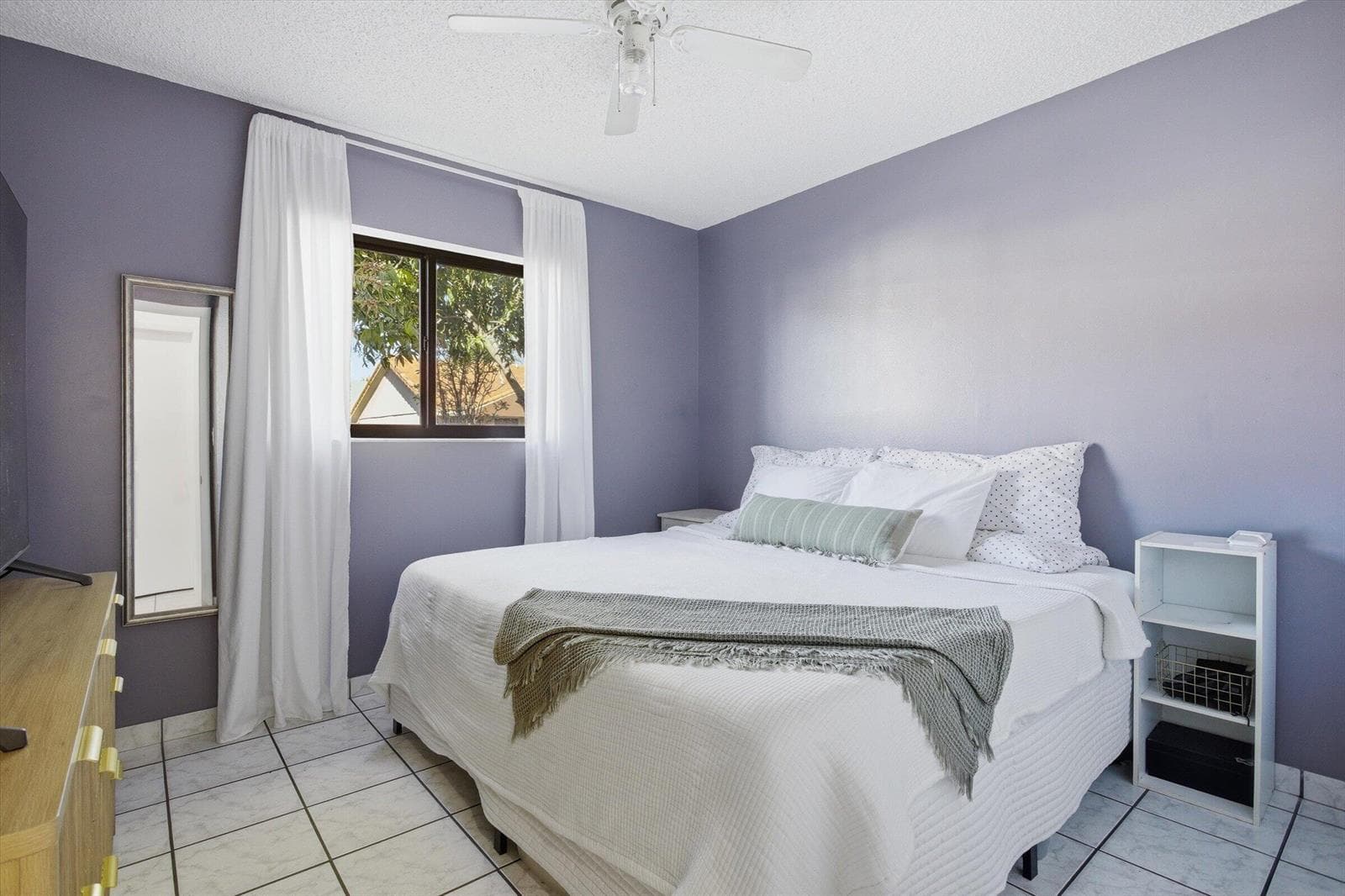 5465 W 27TH LN., HIALEAH, FL 33016