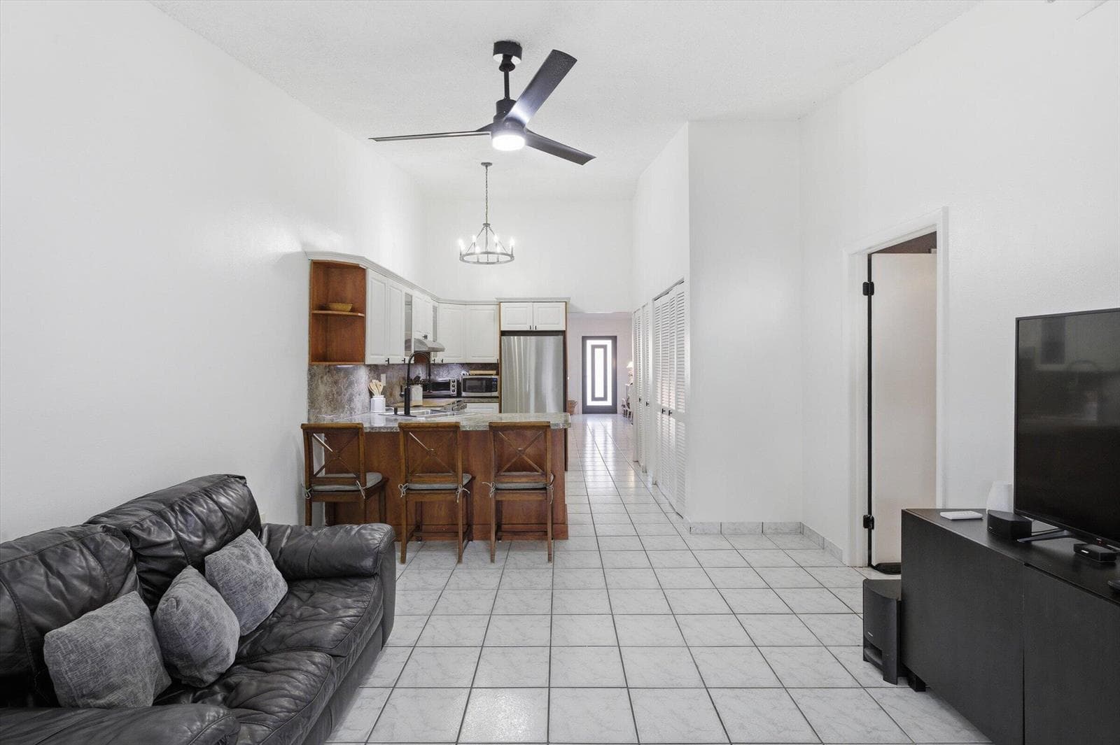 5465 W 27TH LN., HIALEAH, FL 33016