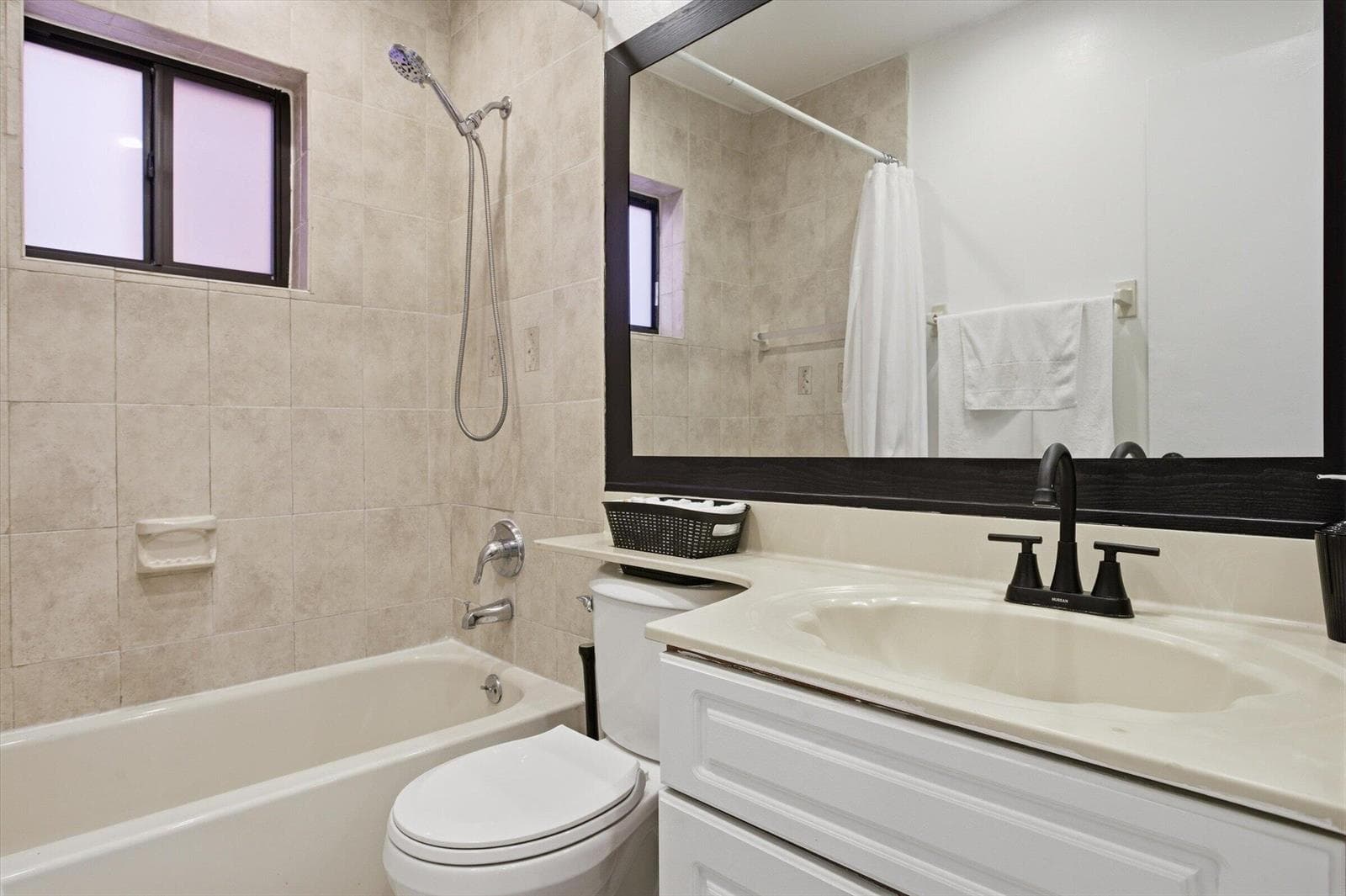 5465 W 27TH LN., HIALEAH, FL 33016