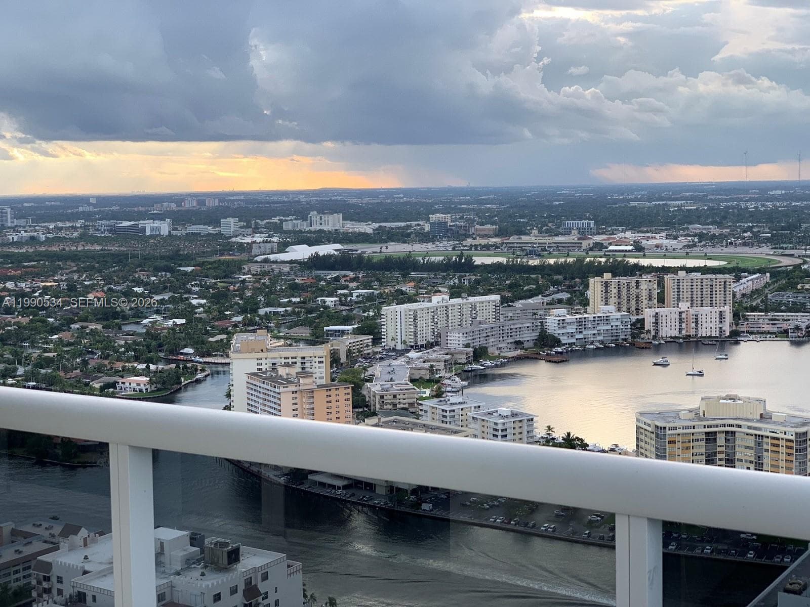 BEACH CLUB TWO CONDO · #4608 in Hallandale Beach - Photo 2