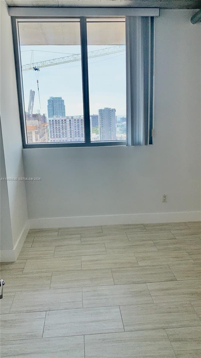 NEO VERTIKA CONDO · #2725 in Miami - Photo 8