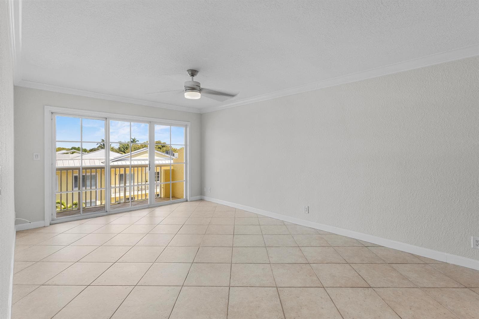 GF4A1204Pine Crest Village-by Pwayko