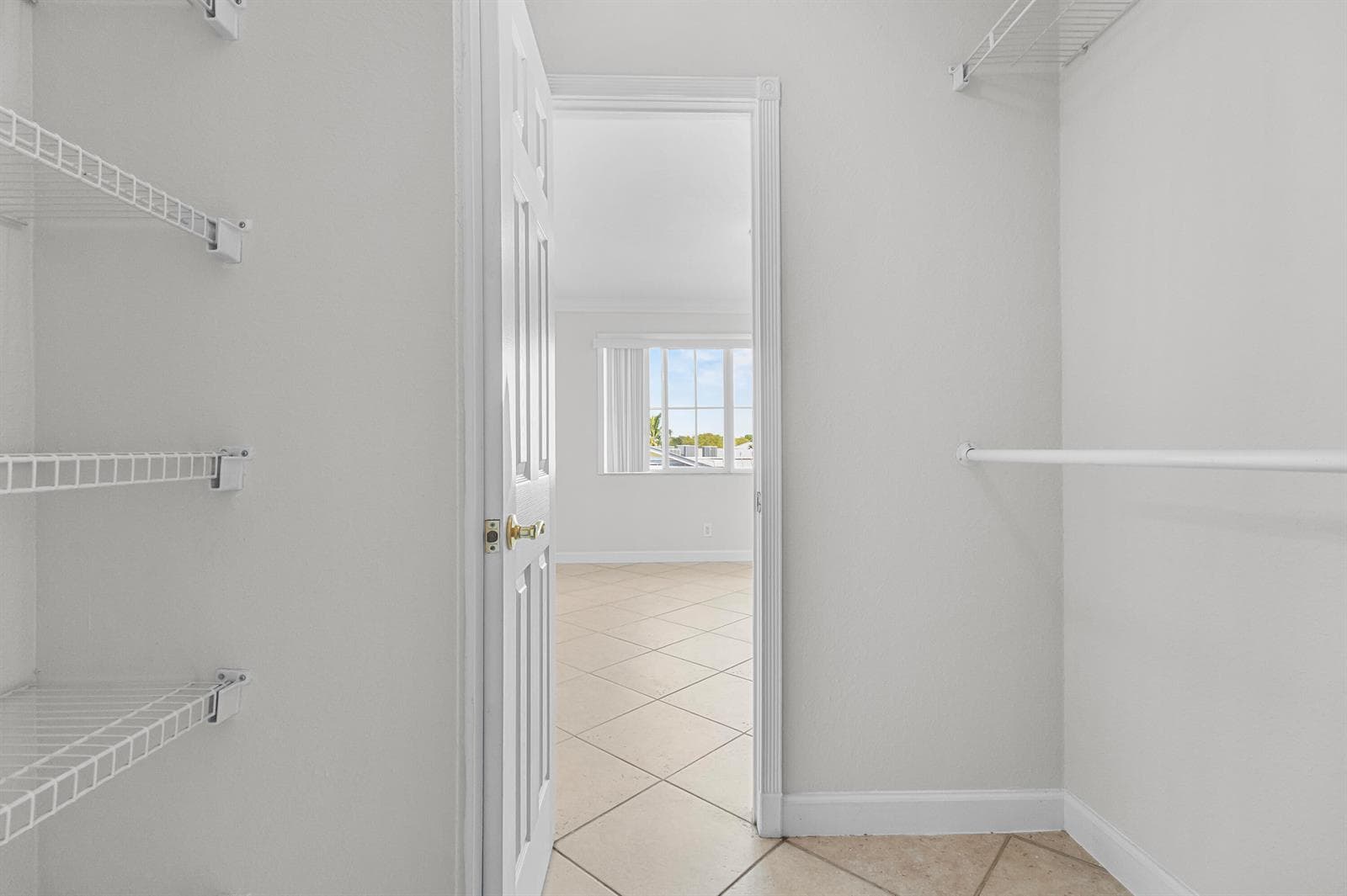 GF4A1150Pine Crest Village-by Pwayko