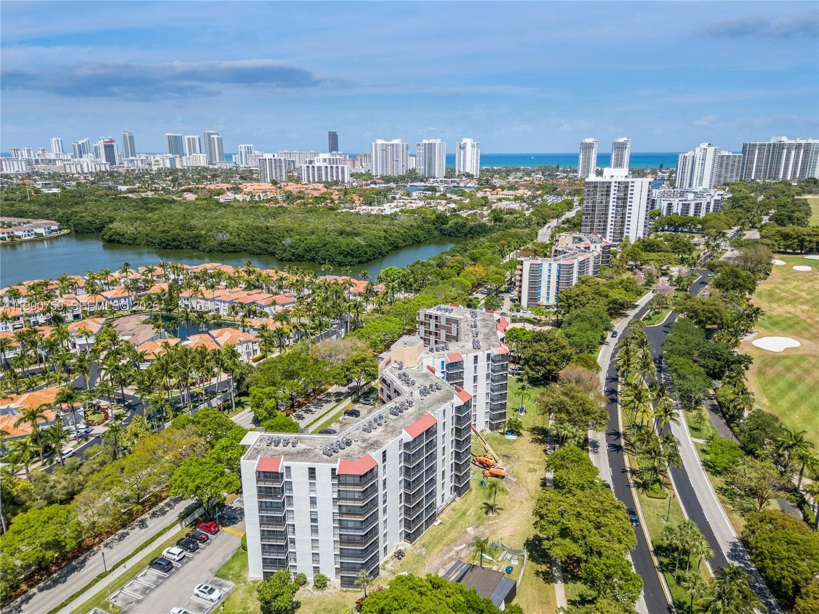 BRAVURA II · #102 in Aventura - Photo 32