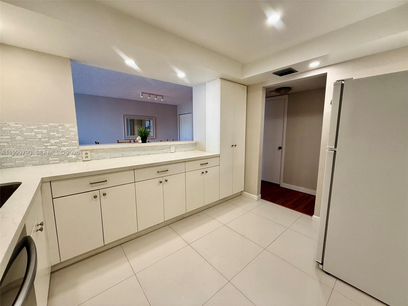 Open Kitchen