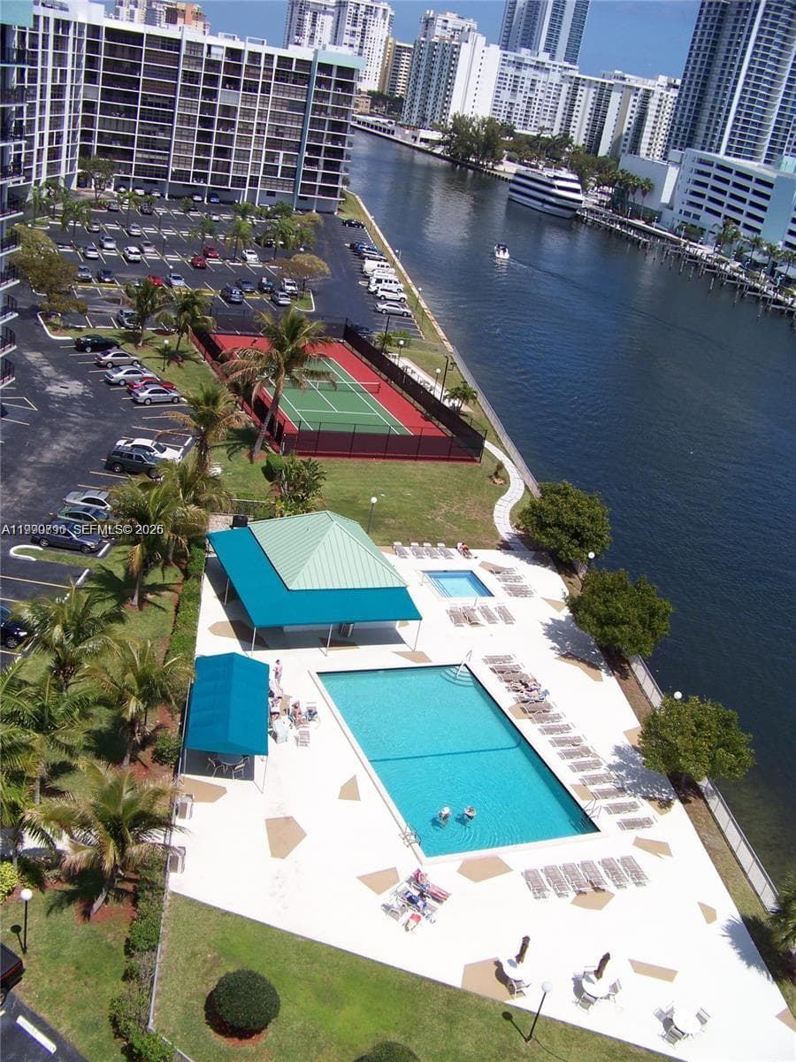 TOWERS OF OCEANVIEW · #425 in Hallandale Beach - Photo 35