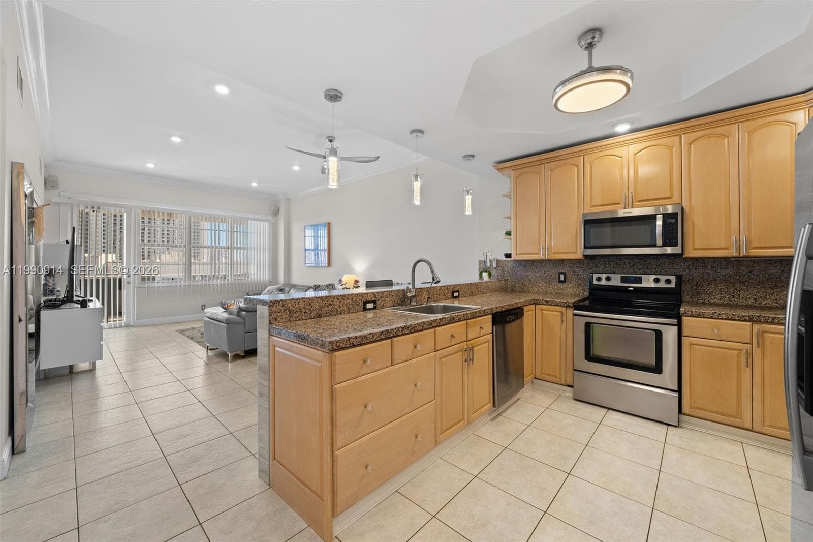 SEA AIR TOWERS CONDO · #PH18 in Hollywood - Photo 10