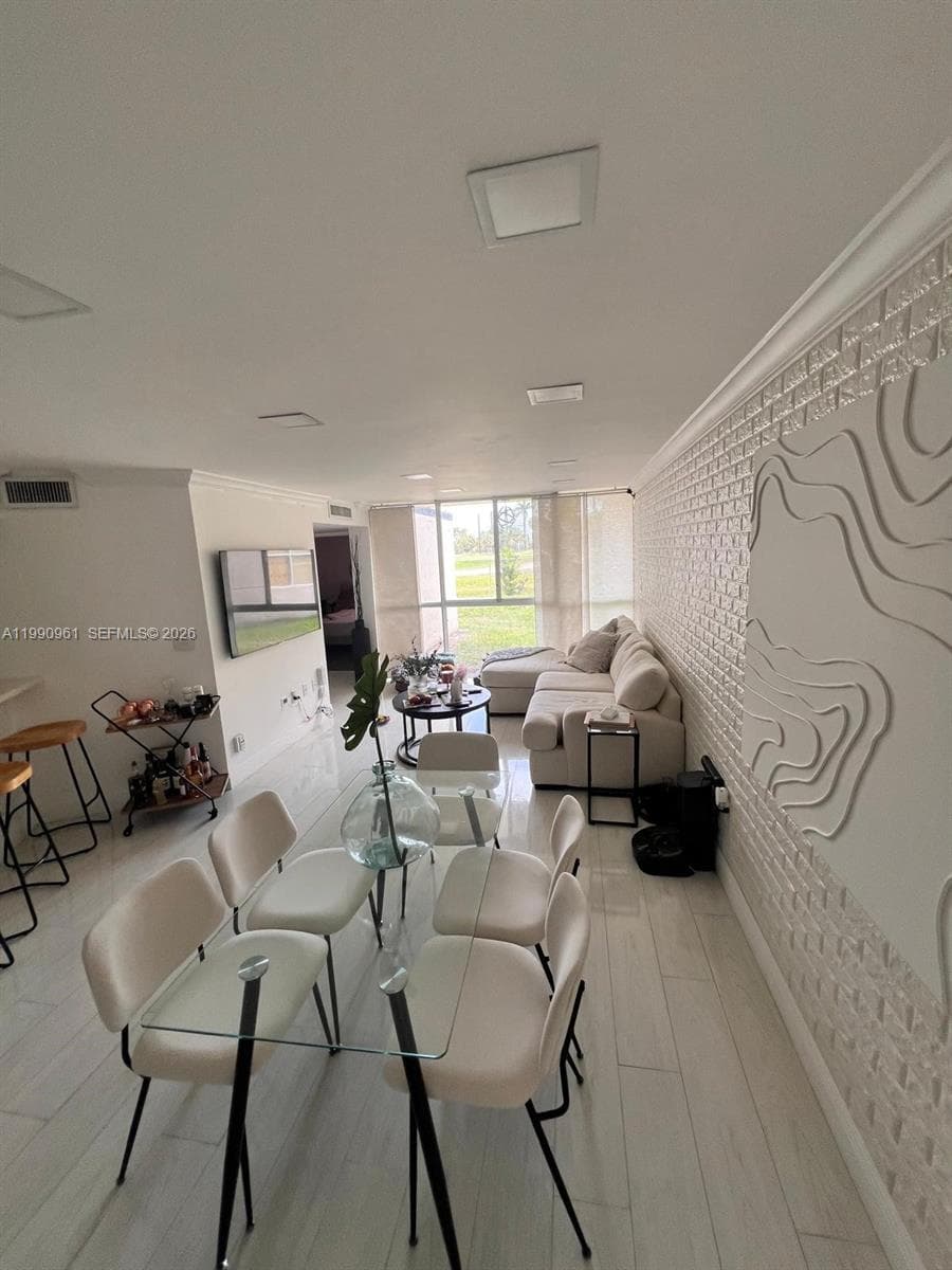 Las Brisas · #F104 in Hialeah - Photo 6