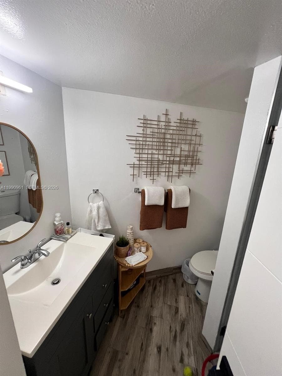 Las Brisas · #F104 in Hialeah - Photo 8