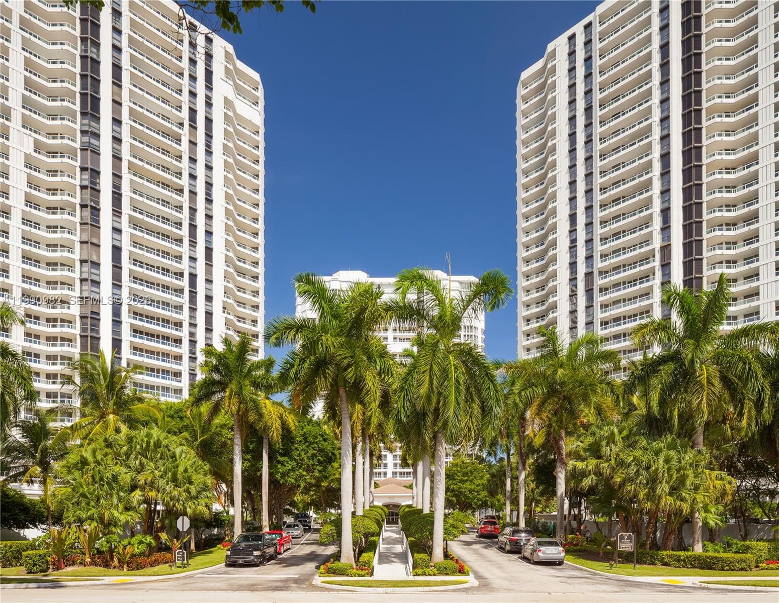 ATLANTIC III AT THE POINT · #401 in Aventura - Photo 36