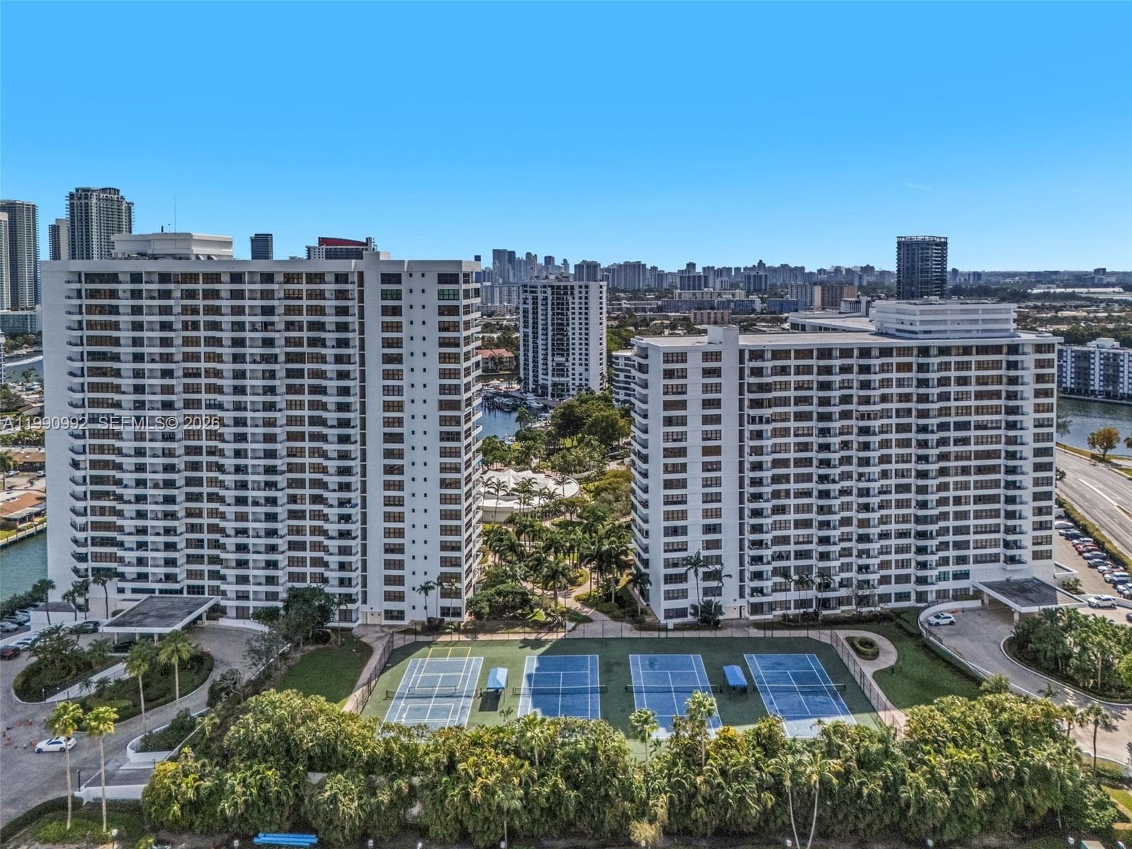 OLYMPUS CONDO · #1418 in Hallandale Beach - Photo 43