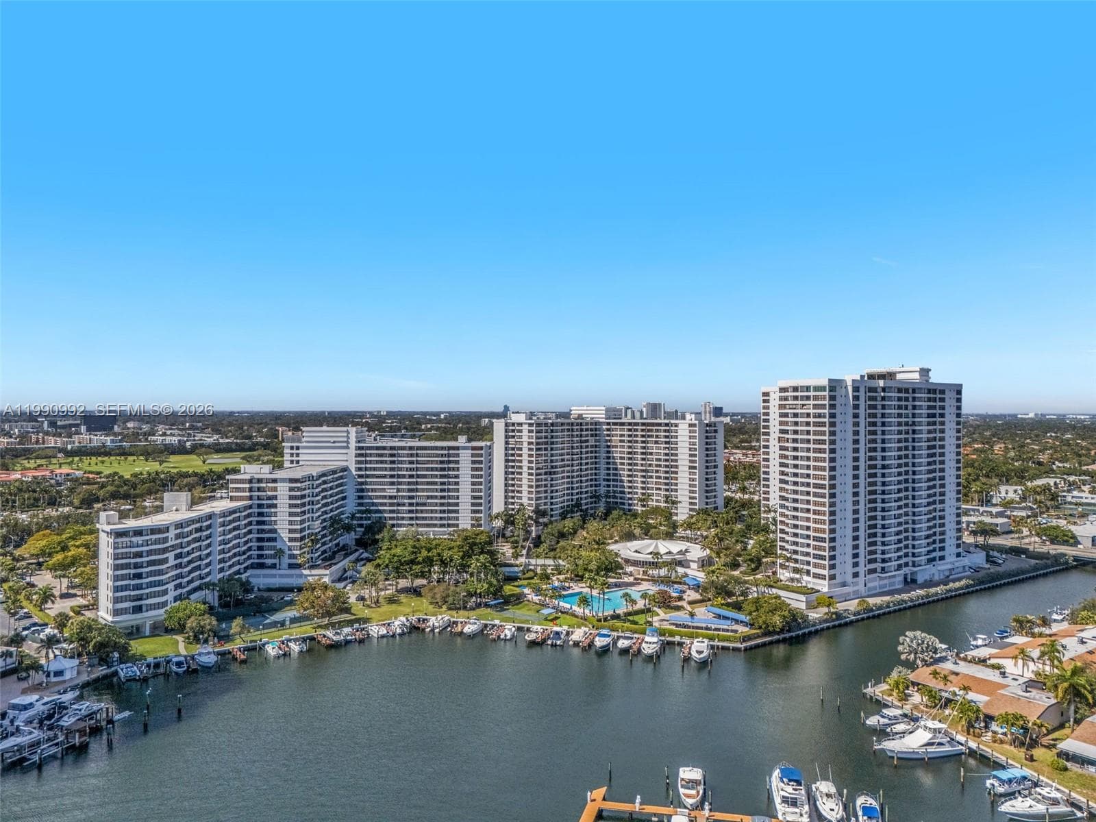 OLYMPUS CONDO · #1418 in Hallandale Beach - Photo 41