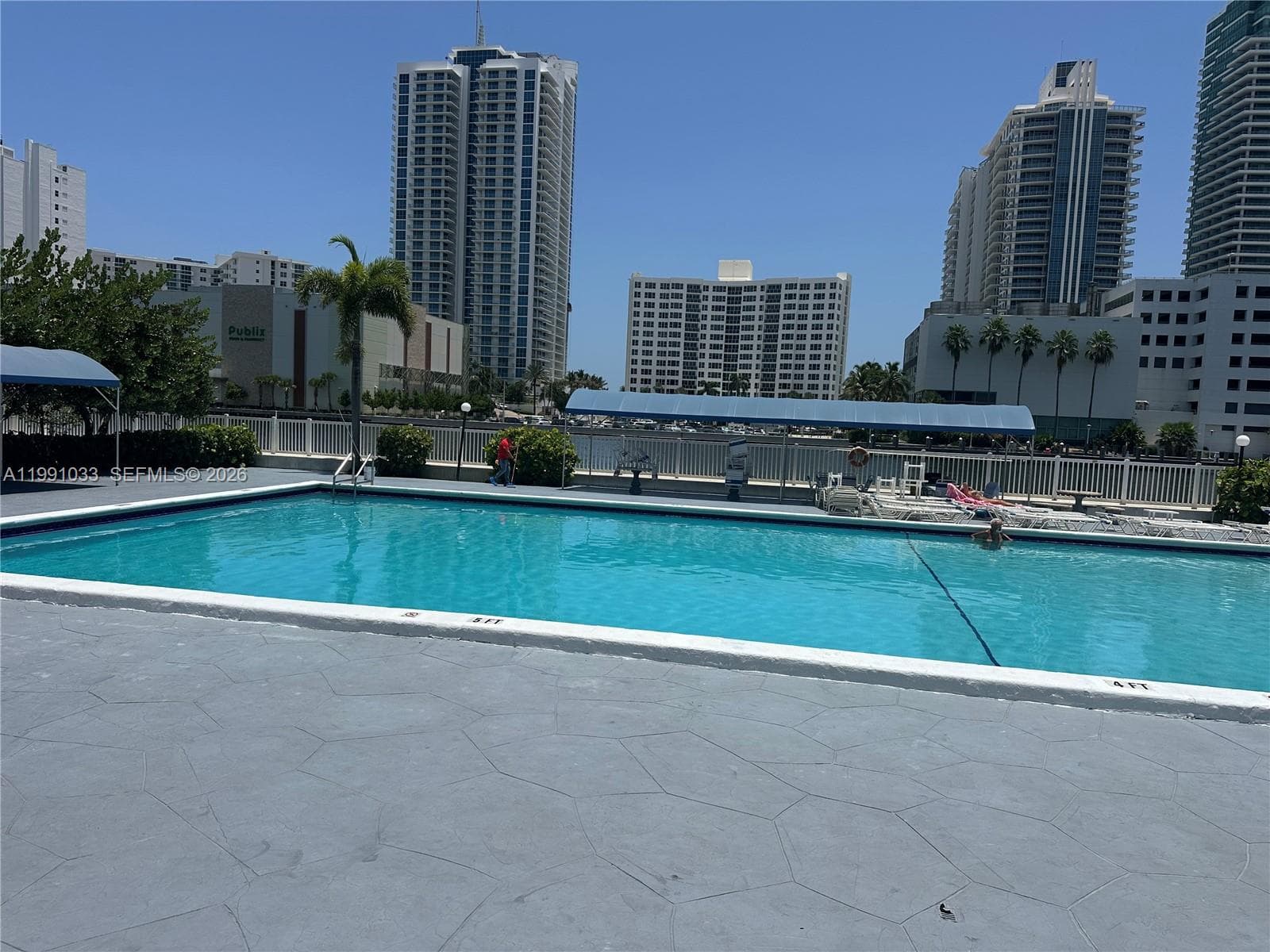 TOWERS OF OCEANVIEW SOUTH · #717 in Hallandale Beach - Photo 27