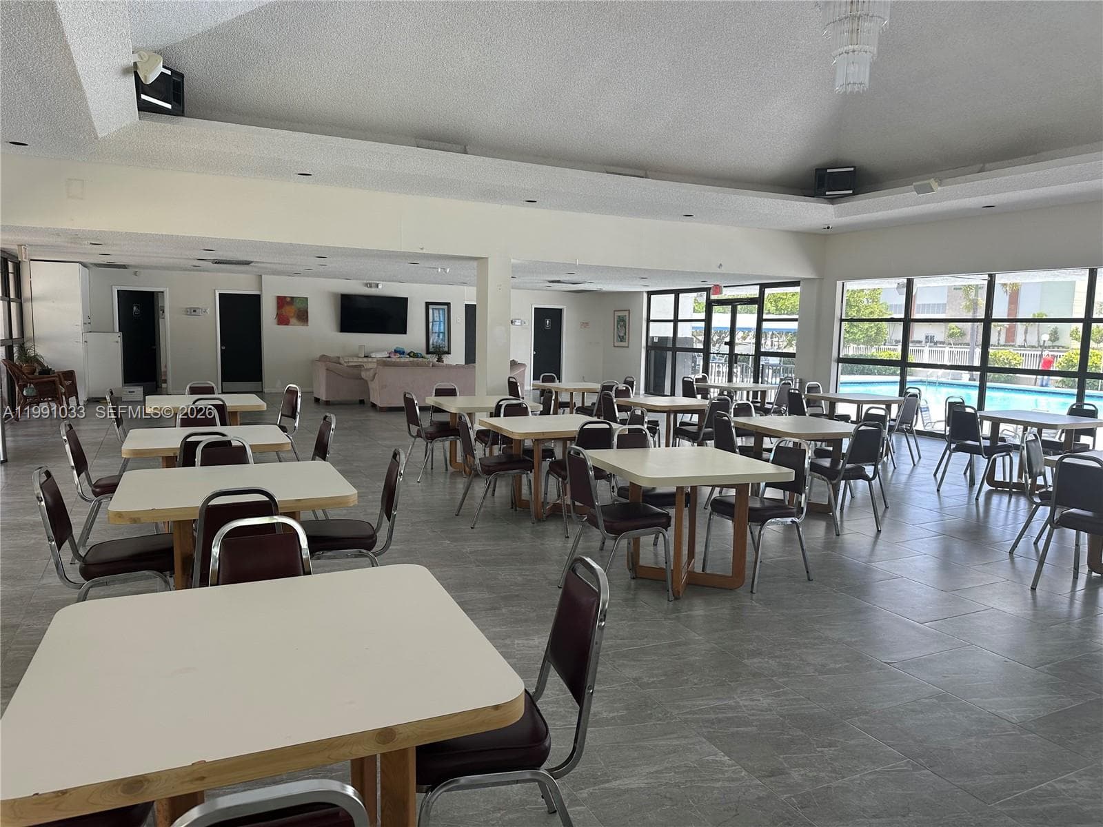 TOWERS OF OCEANVIEW SOUTH · #717 in Hallandale Beach - Photo 26