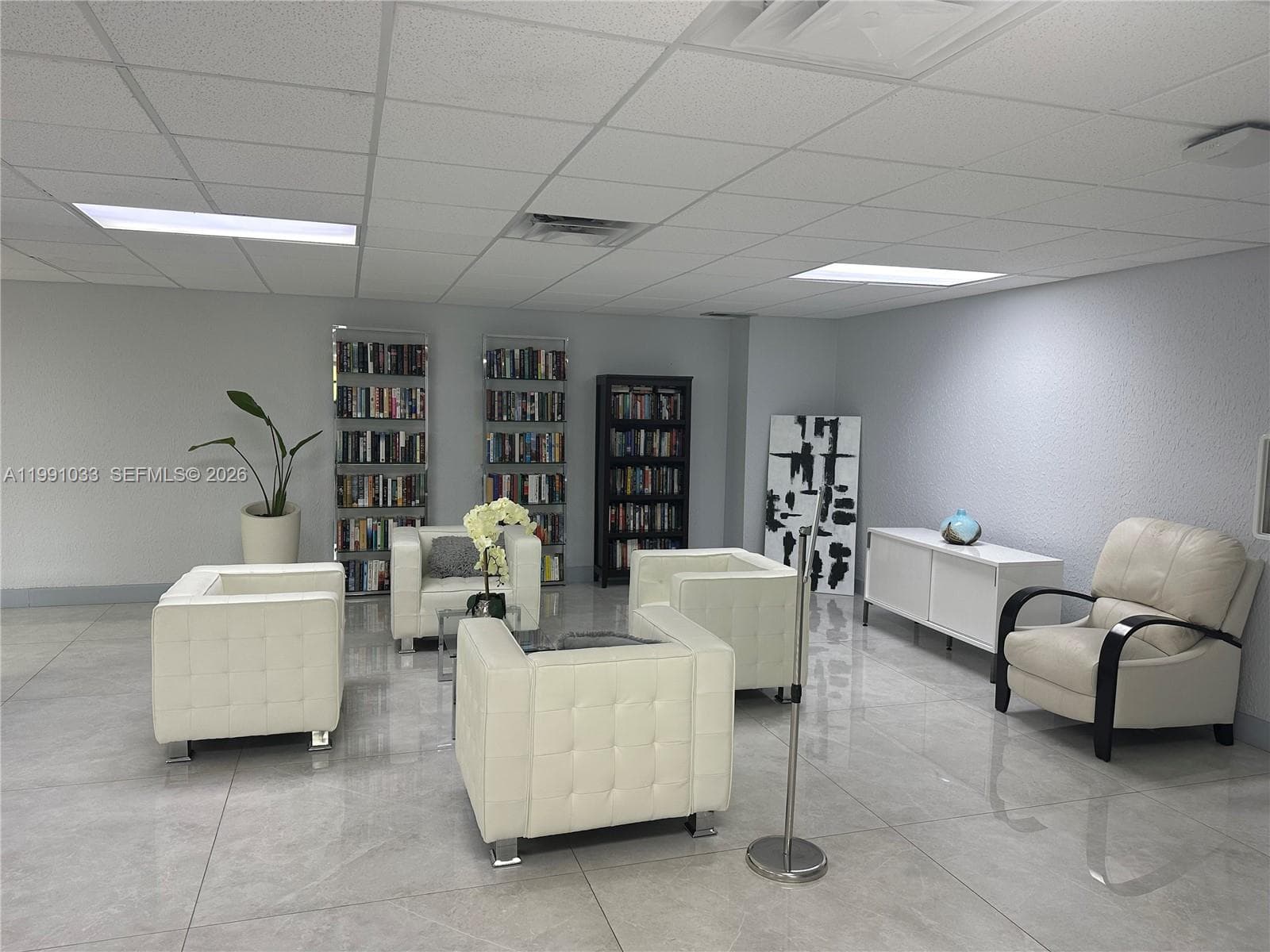 TOWERS OF OCEANVIEW SOUTH · #717 in Hallandale Beach - Photo 31