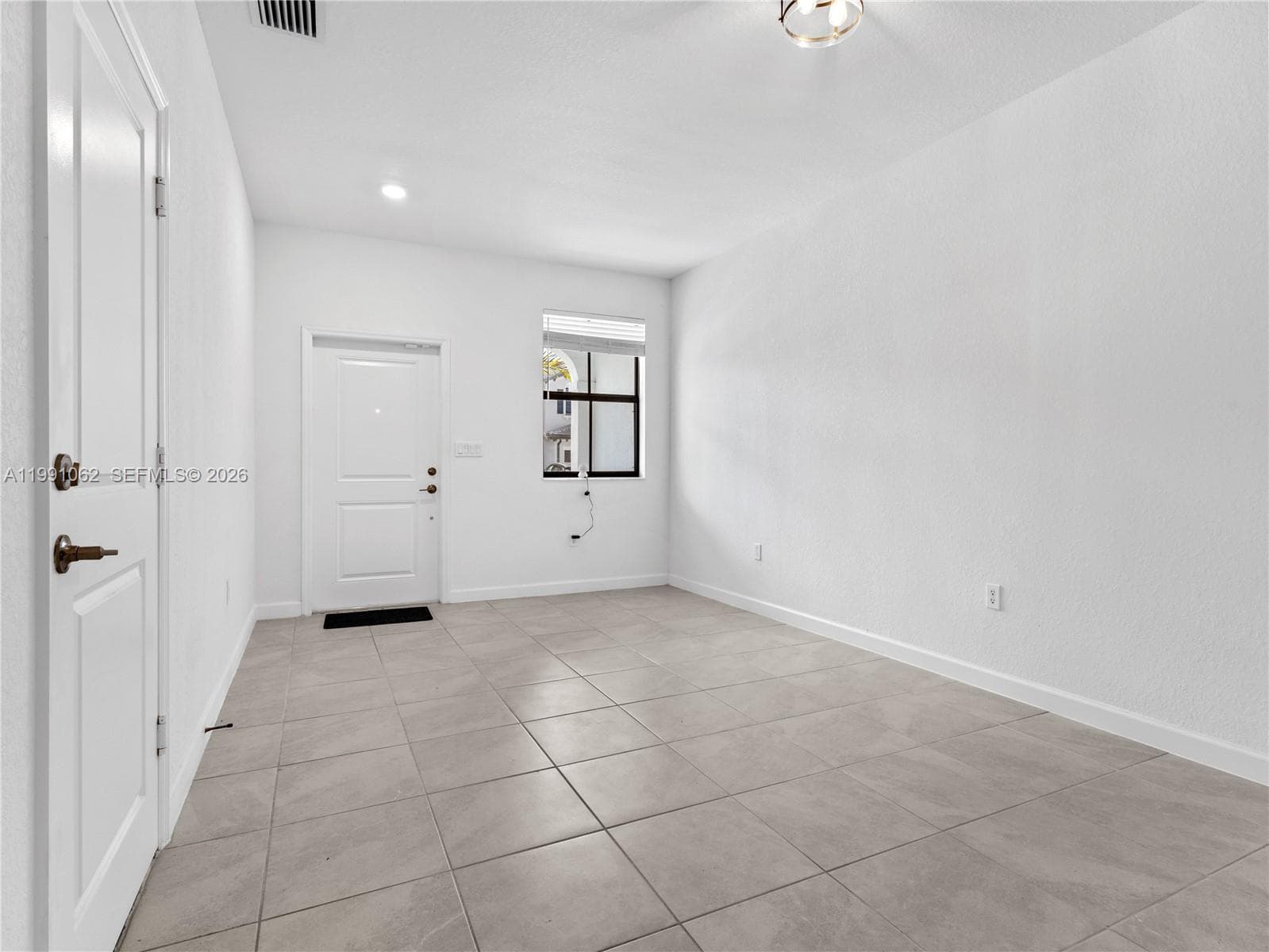 28562 SW 134th Ct photo 2