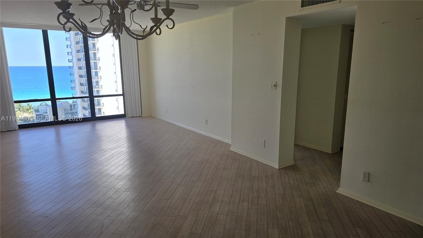 ALLINGTON TOWERS CONDO · #15J in Hollywood - Photo 2